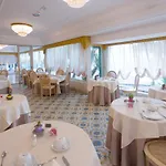 Hellenia Yachting & Hotel