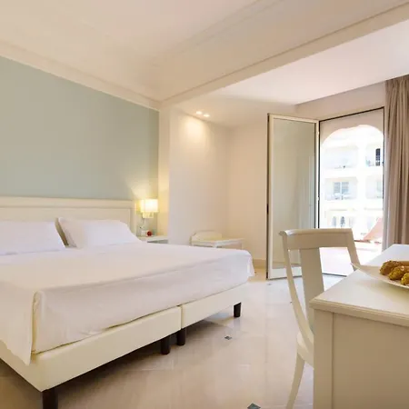 Ξενοδοχείο Hellenia Yachting & Giardini Naxos