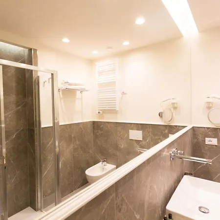 Hellenia Yachting & Giardini Naxos