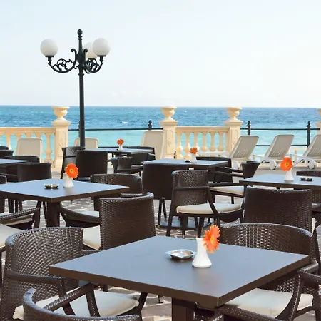 Ξενοδοχείο Hellenia Yachting & 4*