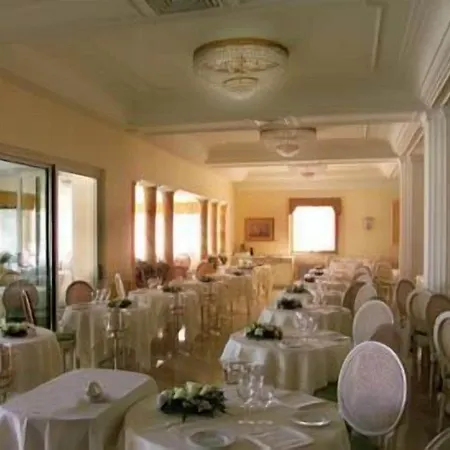 מלון Hellenia Yachting &