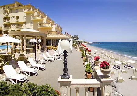 Hellenia Yachting & Otel
