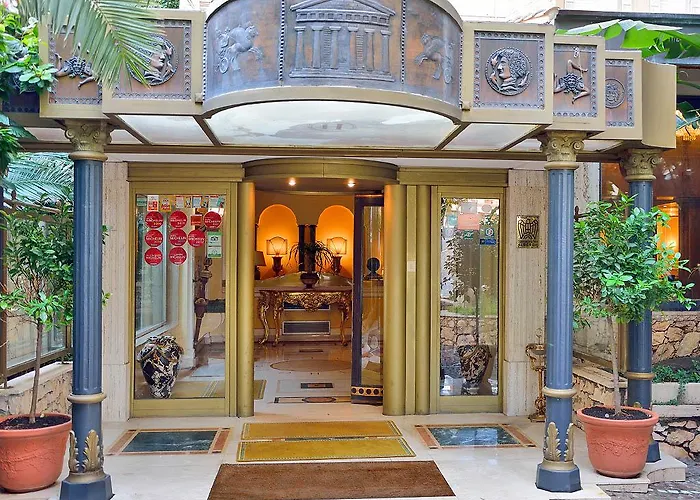 Hellenia Yachting & מלון גיארדיני נאקסוס