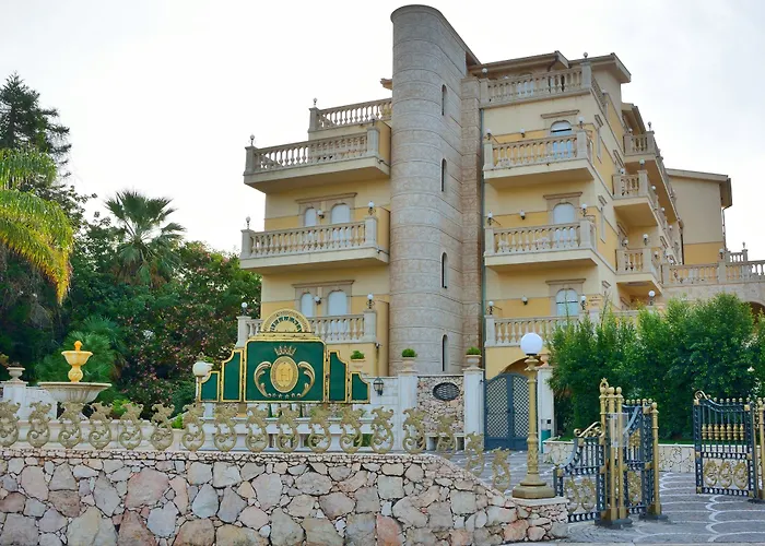 מלון Hellenia Yachting & 4*