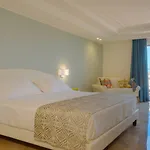 Hellenia Yachting & Szálloda 4*