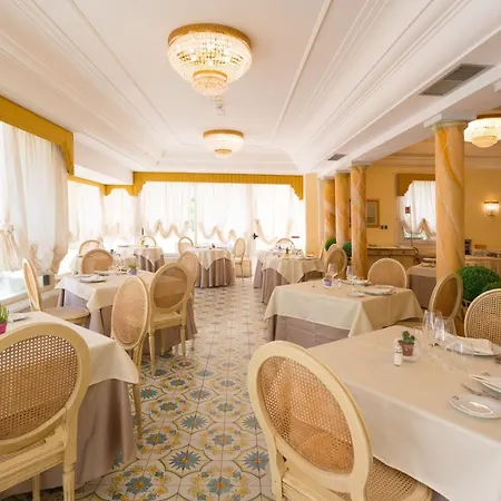 Hellenia Yachting Hotel&spa Hotel Giardini-Naxos