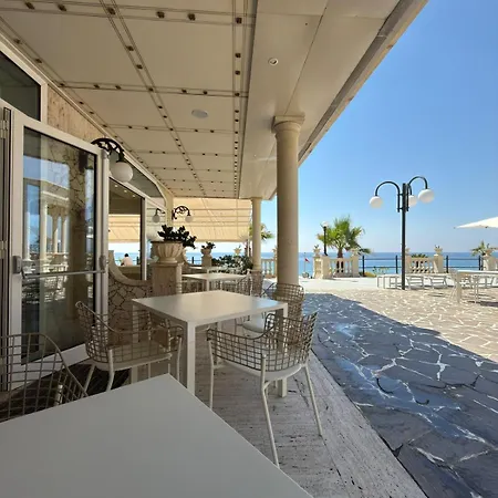 Отель Hellenia Yachting & 4*