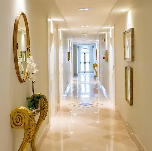 Hellenia Yachting & Hotel 4*