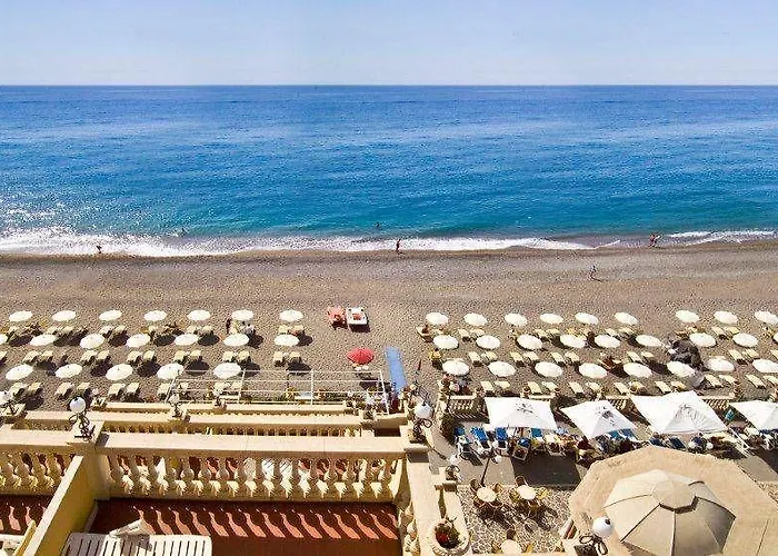 Hellenia Yachting & 호텔