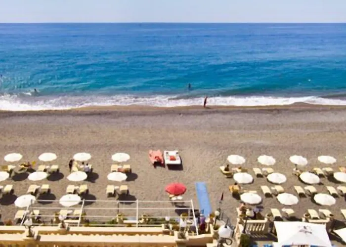 Hellenia Yachting & 4* Giardini Naxos