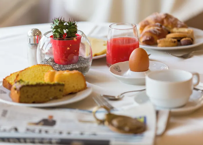 Hellenia Yachting & 호텔 지아르디니낙소스