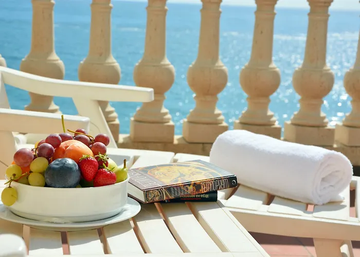 Hellenia Yachting & ホテル