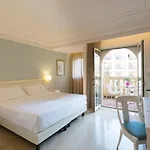 Otel Hellenia Yachting & Giardini Naxos