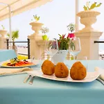 Hellenia Yachting & 4*