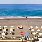 Hellenia Yachting & 4* Giardini Naxos