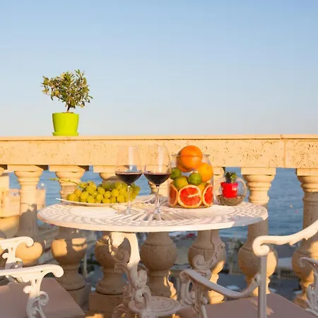 Hotel Hellenia Yachting & Giardini Naxos