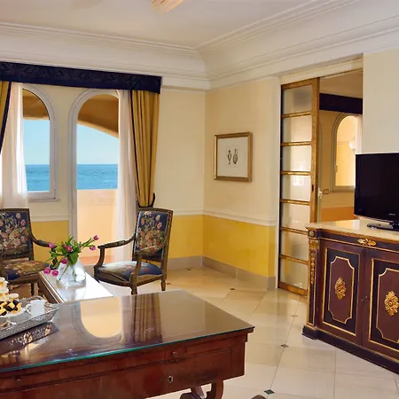 Готель Hellenia Yachting &